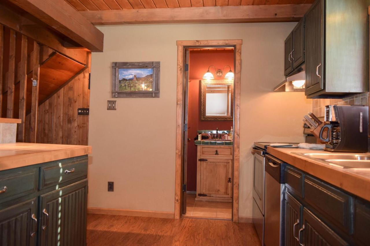 Aspen West 5 Townhouse With High Speed Wifi Apartment Red River Exterior photo