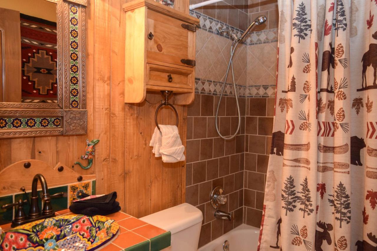 Aspen West 5 Townhouse With High Speed Wifi Apartment Red River Exterior photo